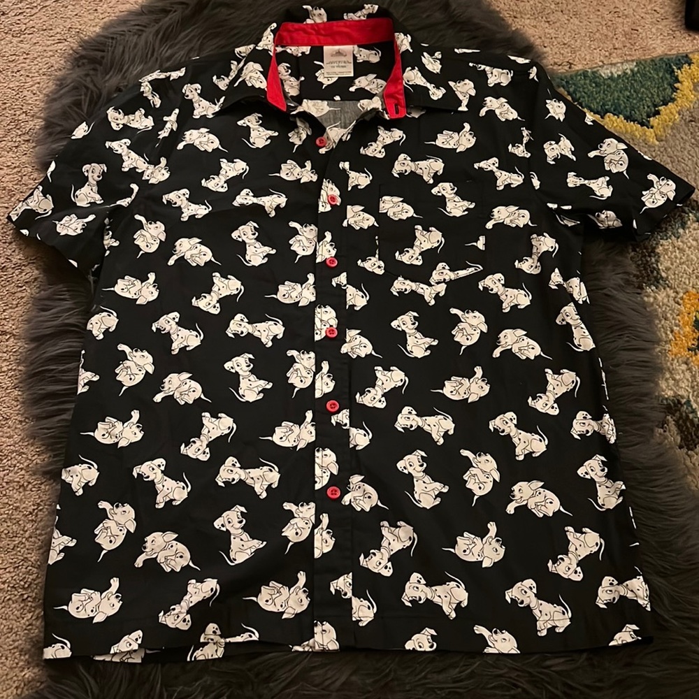 101 Dalmatians button up short sleeve t-shirt size small